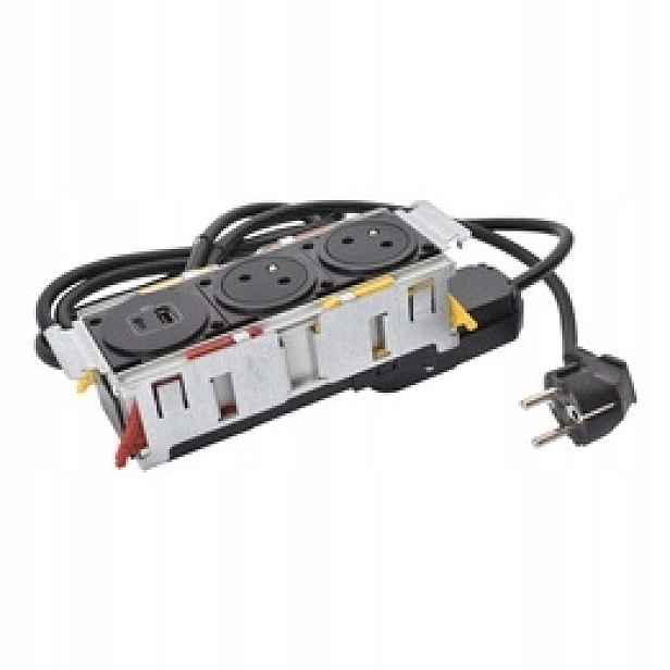 Nábytková zásuvka Disq'in 2P+Z/USB Legrand 654740