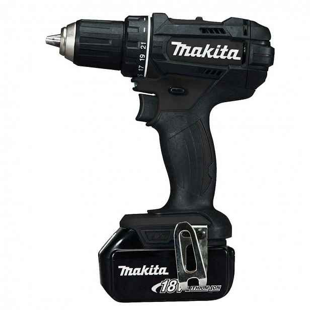 Makita - 18V AKU vrtací šroubovák, 2x aku 3,0 Ah, nabíječka DDF482RFEB