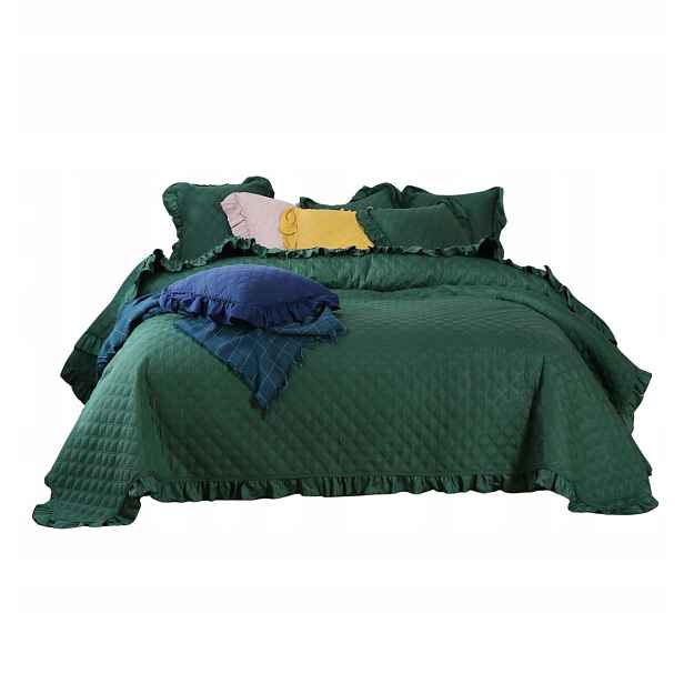 Dekorativní přehoz Ruffy 220x240 prošívaný s volánkem lahvově zelená barva
