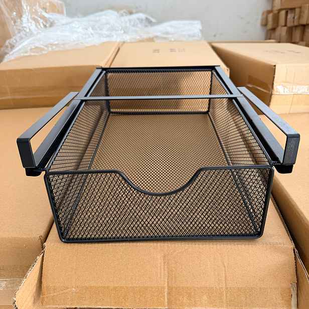 TEMU Závěsný úložný box na spodní prádlo z kovaného železa s výsuvným mechanismem, bez nutnosti instalace, hladký výsuvný železný závěsný koš do