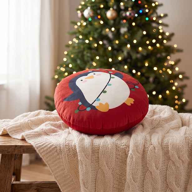 Vánoční tvarovaný polštář XMAS FRIENDS Pan Tučňáček 23x35x7 cm