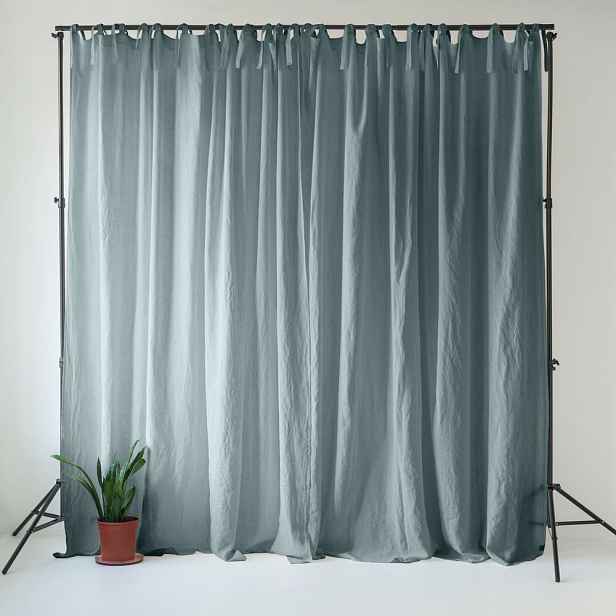 Šedomodrý lněný závěs 140x250 cm Blue Fog – Linen Tales