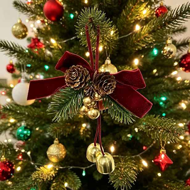 TEMU Vánoční dekorativní zvonkový závěsný ornament, vánoční mašle, přívěsek ve tvaru šišky na vánoční stromeček, závěsný ornament s vánoční scénou