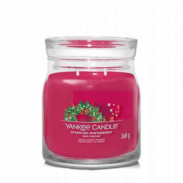 Yankee Candle Sparkling Winterberry svíčka střední