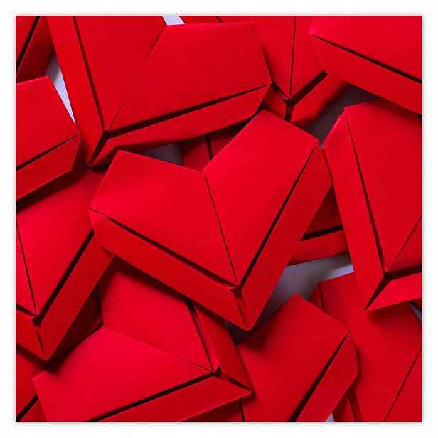 Plakáty 140x140 Papírové srdce origami