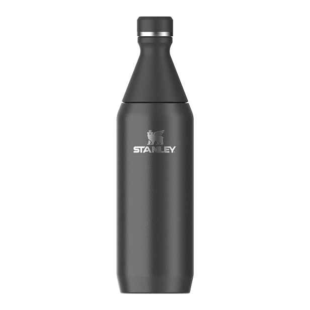 Černá termoláhev z nerezové oceli 600 ml All Day Slim Bottle Black – Stanley