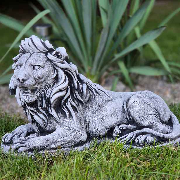 Lev Zahradní Betonová Figura figurka ležícího lva, lev z betonu 13 kg 25 cm