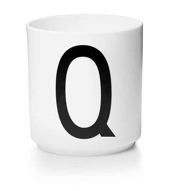 Porcelánový hrnek Q DESIGN LETTERS - bílý