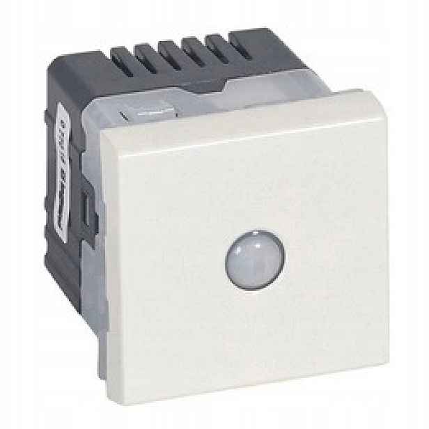 Spínač s automatickým vypnutím 2M Legrand 077015