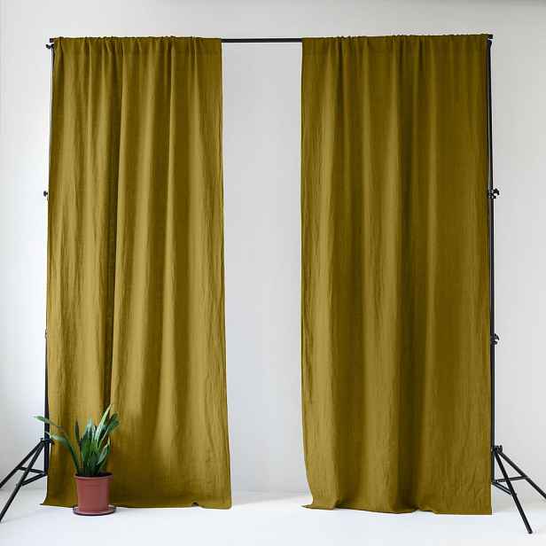 Okrově žlutý/zelený lněný závěs 140x250 cm Moss Green – Linen Tales