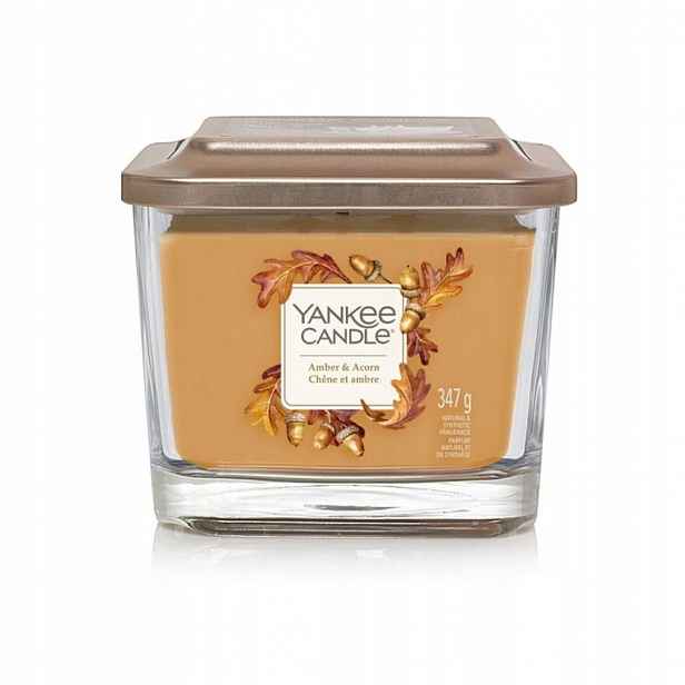 Yankee Candle Amber & Acorn svíčka střední kva