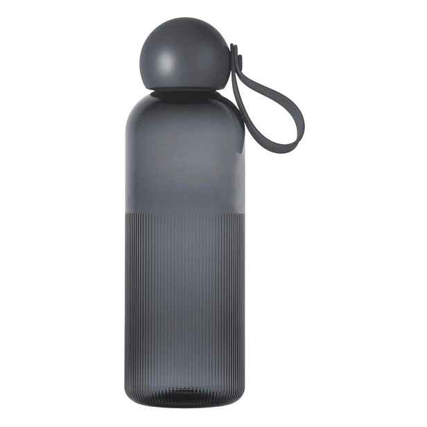 Tmavě šedá cestovní lahev z recyklovaného plastu 650 ml Ture – Sagaform