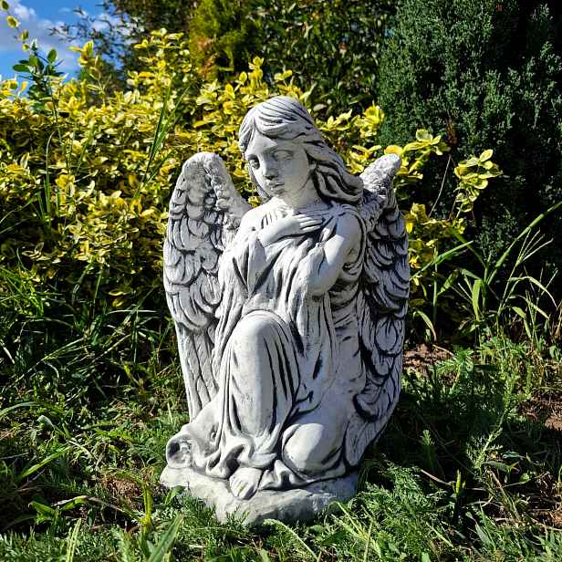 Betonová figurka Anděl anděl na hřbitov, figurky z betonu