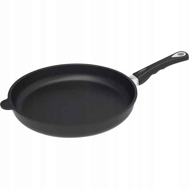 Pánev Amt Gastroguss 32 cm, vhodná na indukci