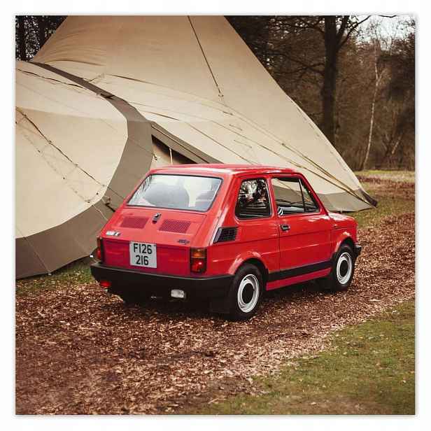 Plakáty 140x140 Červený malý Fiat 126p